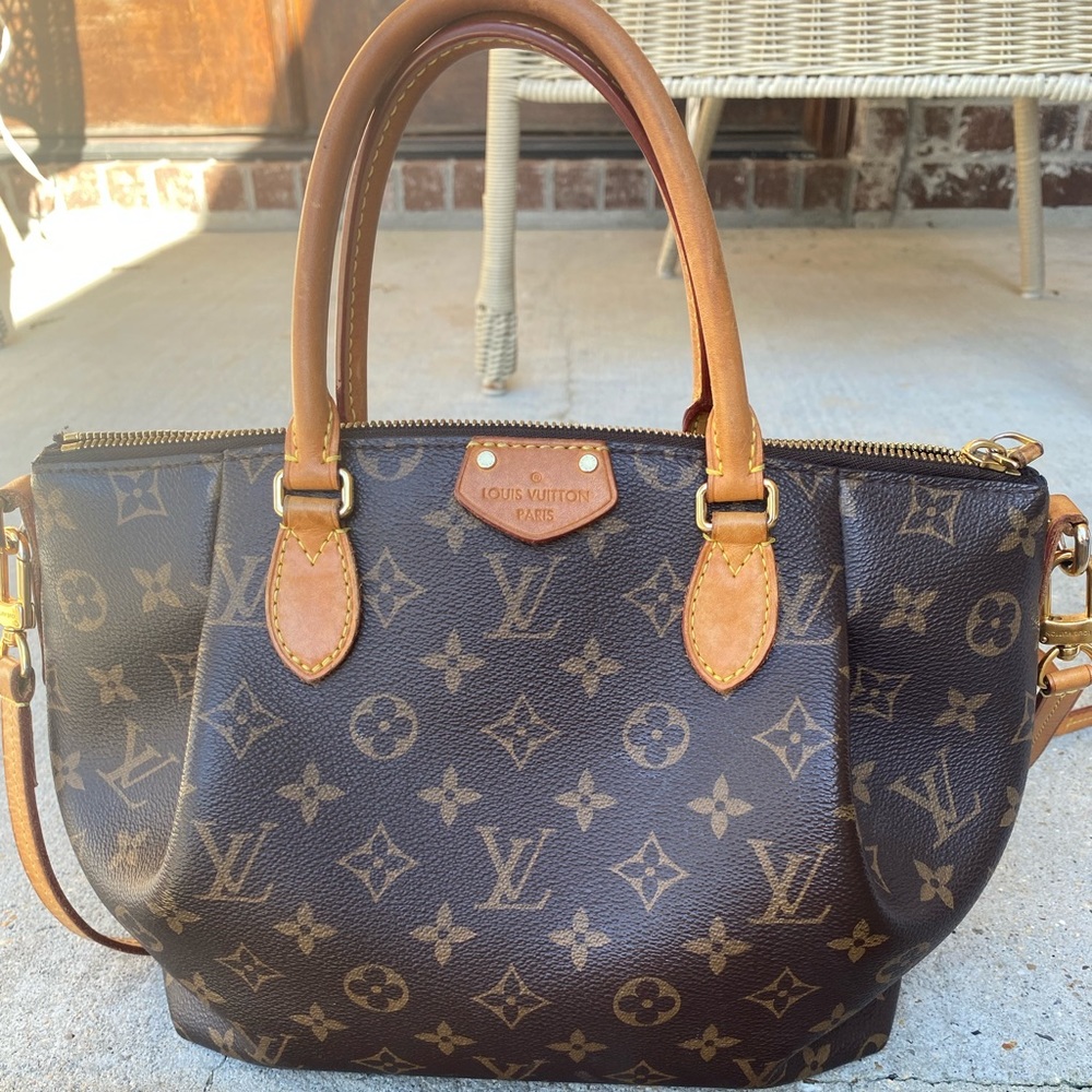 Louis Vuitton Purse